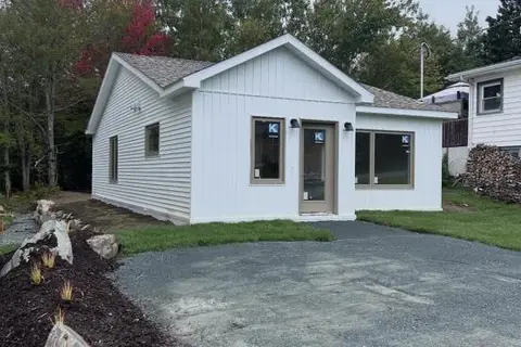 33 Waynewood Drive