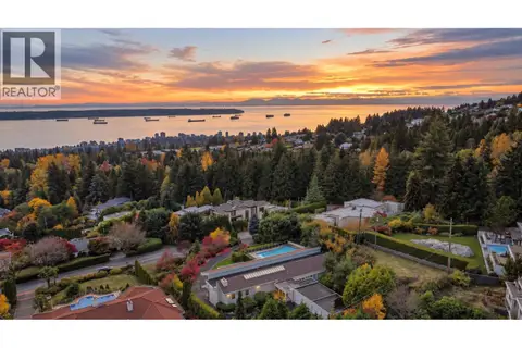 1035 KING GEORGES WAY