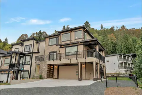 8447 FOREST GATE DRIVE, Eastern Hillsides