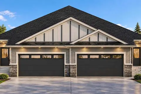 160 Lakewood Crescent
