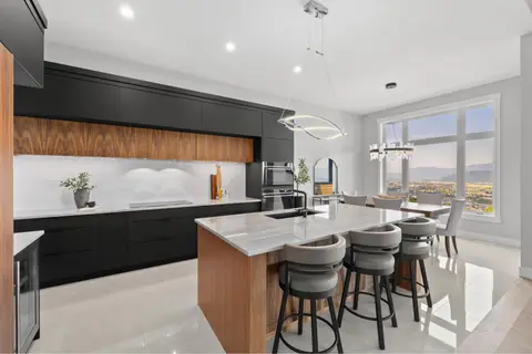 5487 MACLACHLAN PLACE, Promontory