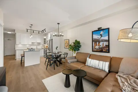 407 20926 83 AVENUE