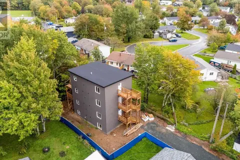 32 Aspen Crescent