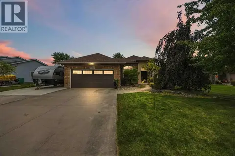 4303 Garden CRESCENT