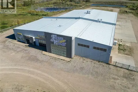 Farm World Prince Albert