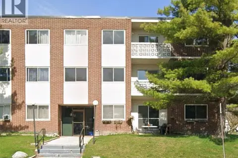 54 COUNTRY HILL Drive Unit# 318