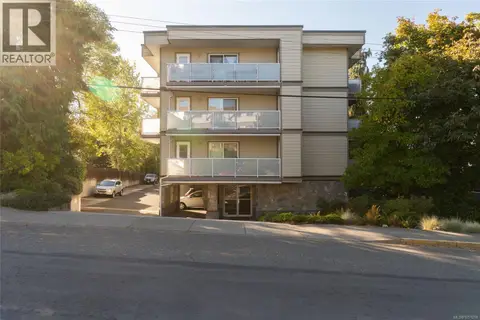 203 3230 Glasgow Ave