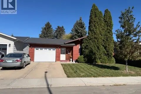 422 MANNING LANE