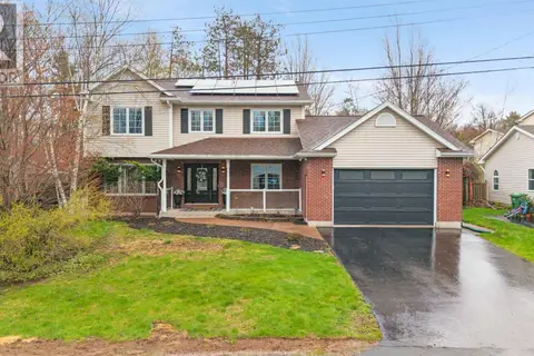 17 Pineview Crescent