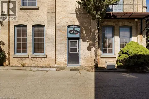 200 GRAND RIVER Avenue