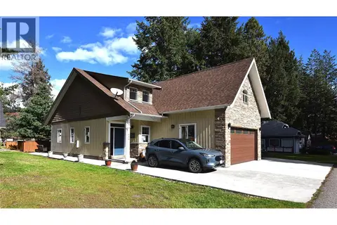 430 Hummingbird Avenue