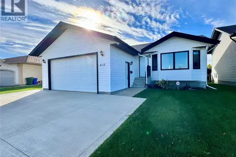 435 Southwood DRIVE