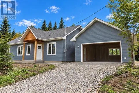 33 Little Deer Lane