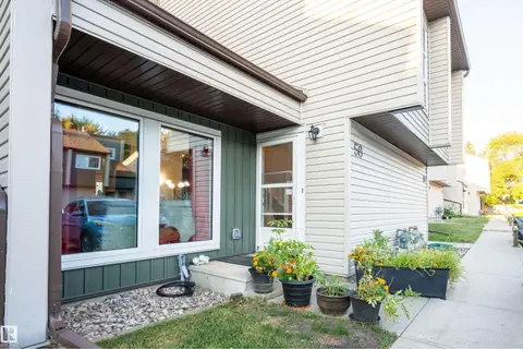 #58 2020 105 ST NW
