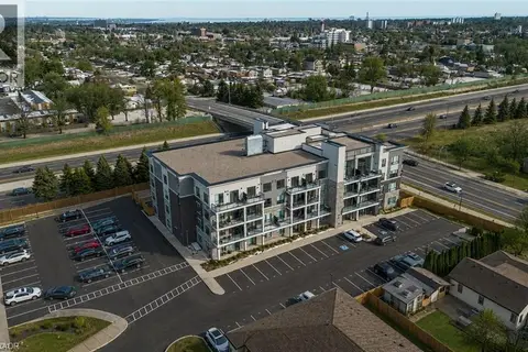 120 SPRINGVALLEY Crescent Unit# 107
