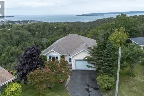 26 Spruce Hill Place