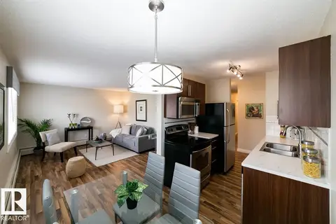 #203 12223 82 ST NW