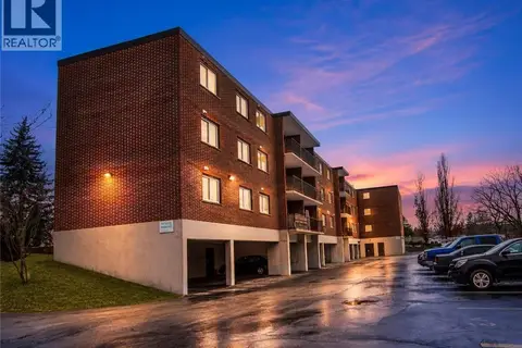 4 AVALON Place Unit# 303
