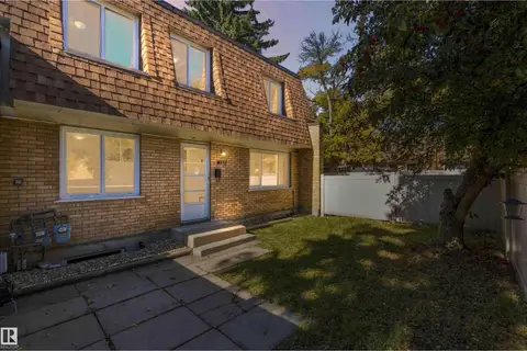 132 LONDONDERRY SQUARE SQ NW