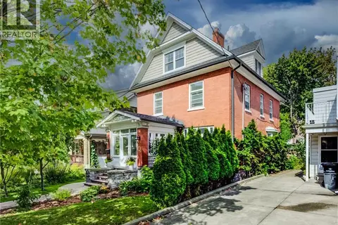 22 MAYNARD Avenue
