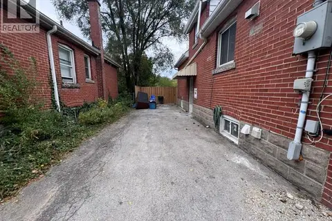614 FENNELL Avenue E Unit# Lower