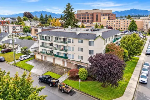 205 45604 BRETT AVENUE, Chilliwack Proper West