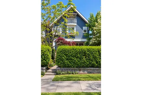 1951 NAPIER STREET