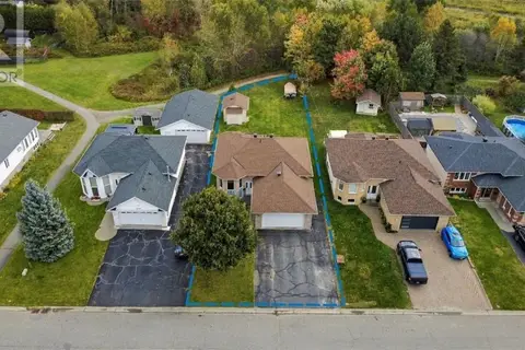 4338 Chateau