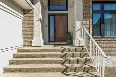 80 Vintage Meadows Place SE
