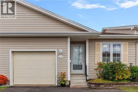 43 Dométhilde Crescent