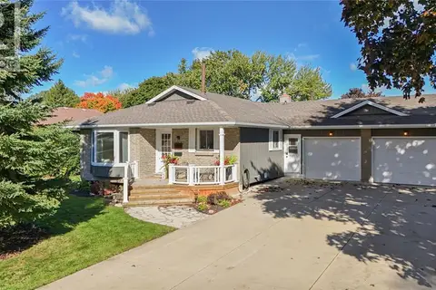 218 BLACKTHORN CRESCENT