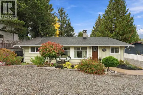 5734 PEBBLE CRESCENT