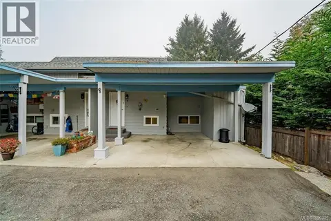 4 1225 Centre Rd