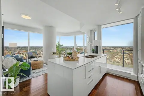 #2601 10360 102 ST NW