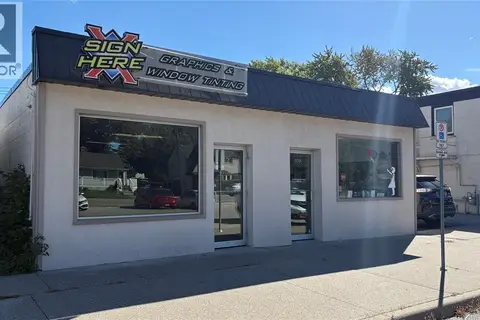 110 EAST STREET North