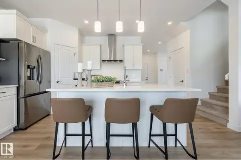 307 158 AV NE