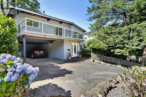 1106 HEYWOOD STREET