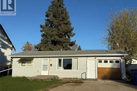 504 3rd STREET W