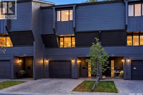 27 Quincy DRIVE