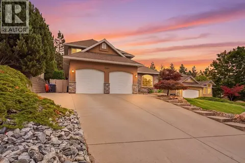 2097 Lillooet Crescent