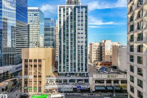 #206 10024 JASPER AV NW