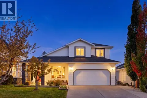 5 Riverview Court
