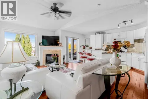 308, 3308 Valleyview Park SE