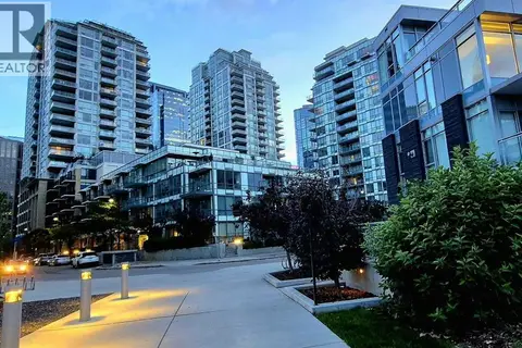 301, 51 Waterfront Mews SW
