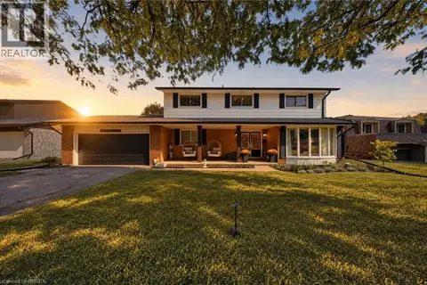 25 CEDARLAND Drive