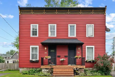 28 5TH STREET E