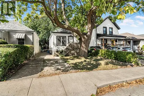 29 WEXFORD Avenue N