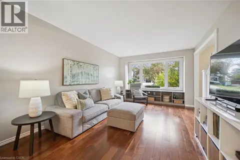 143 HILLBROOK Crescent