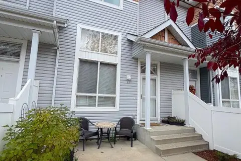 53 Tuscany Court NW