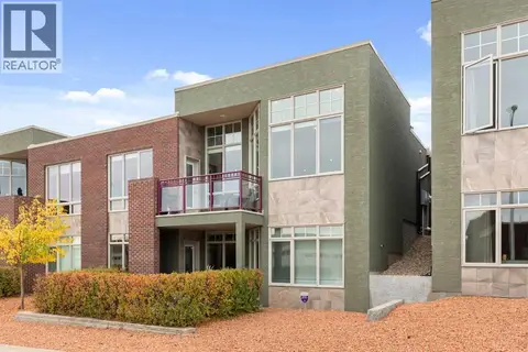 26 Palisades Lane NE